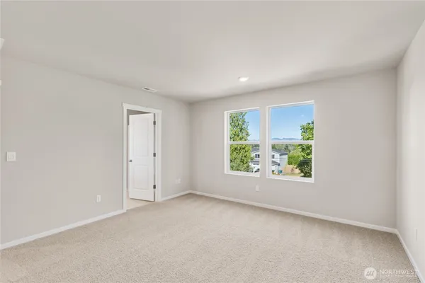 $669,995 | 10804 188 Street East, Unit 1034, Puyallup, WA 98374