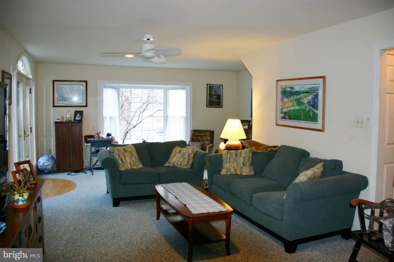 8034 Rocky Run Road Gainesville, VA 20155 - Photo 2 of 18 Living Room