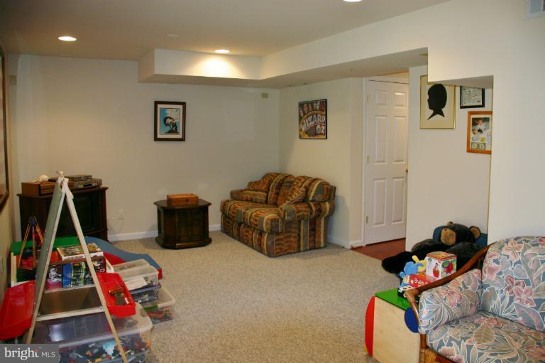 8034 Rocky Run Road Gainesville, VA 20155 - Photo 13 of 18 Rec Room