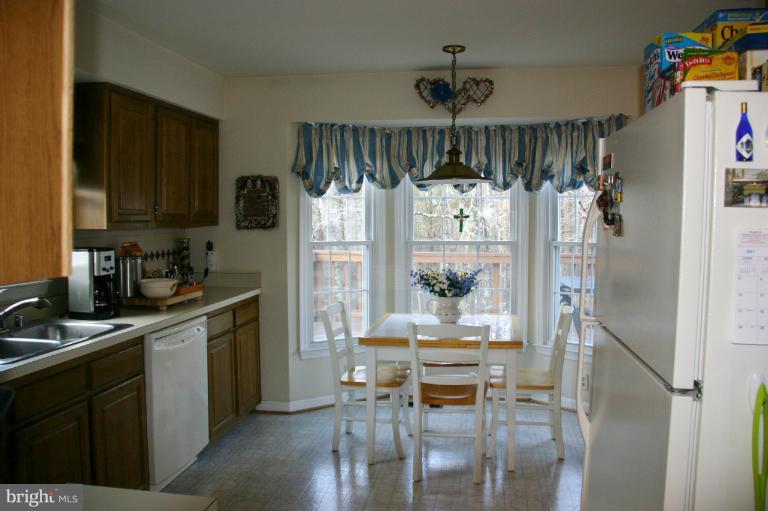 8034 Rocky Run Road Gainesville, VA 20155 - Photo 9 of 18 Kitchen