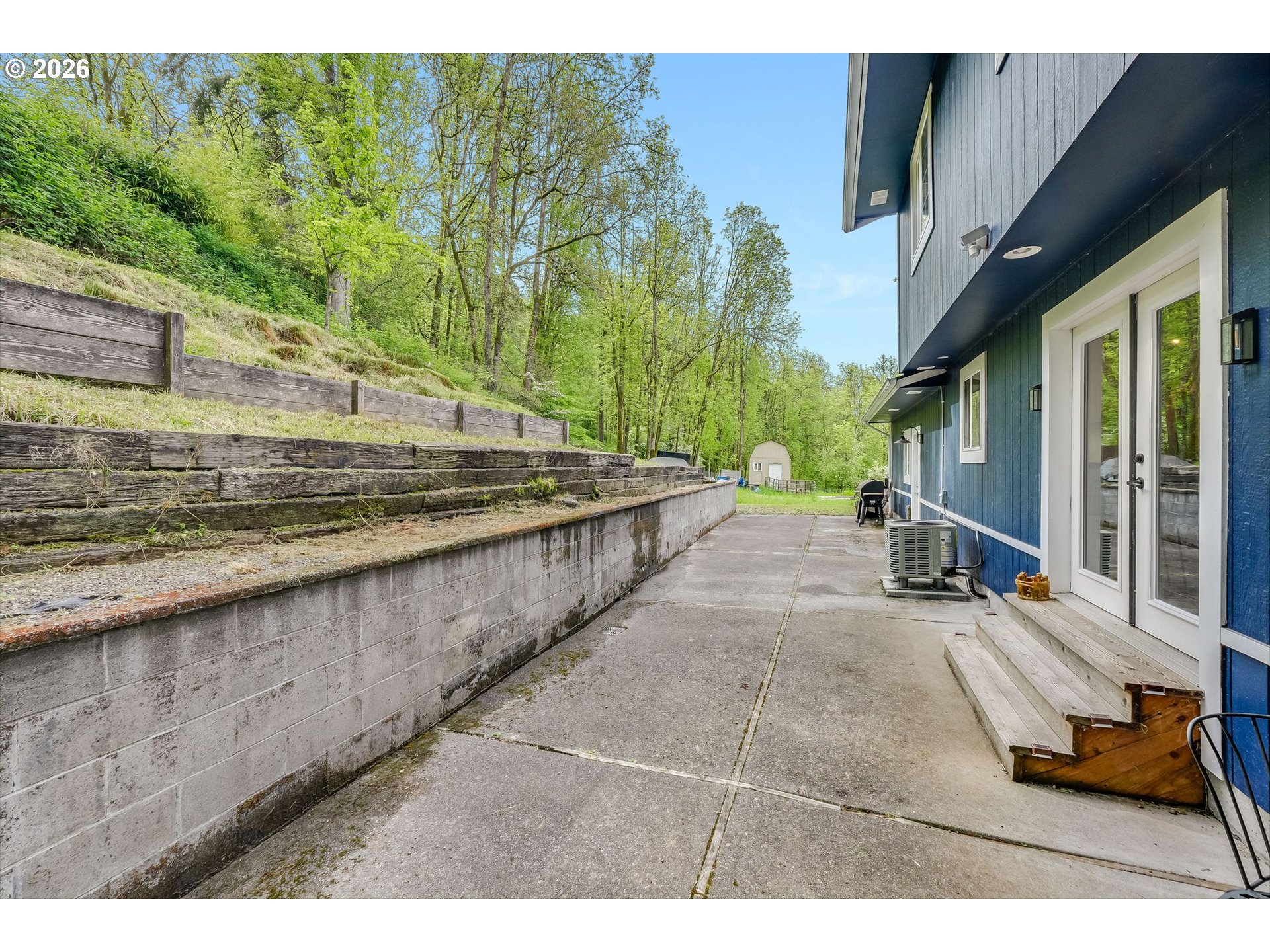 506 Haussler Road Kelso, WA 98626 - Photo 31 of 36 a view of a backyard with seating area