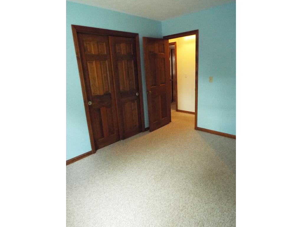 706 Bedford Road New Boston, NH 03070 - Photo 13 of 24