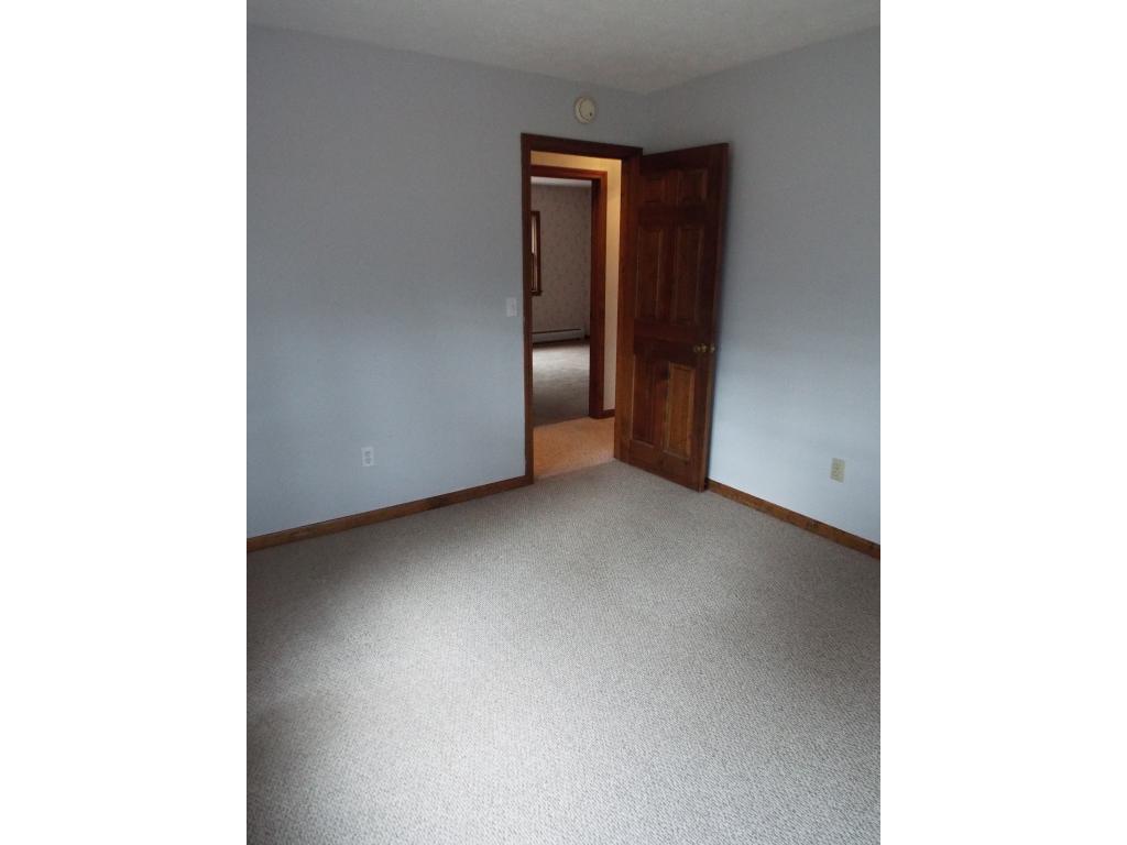 706 Bedford Road New Boston, NH 03070 - Photo 14 of 24