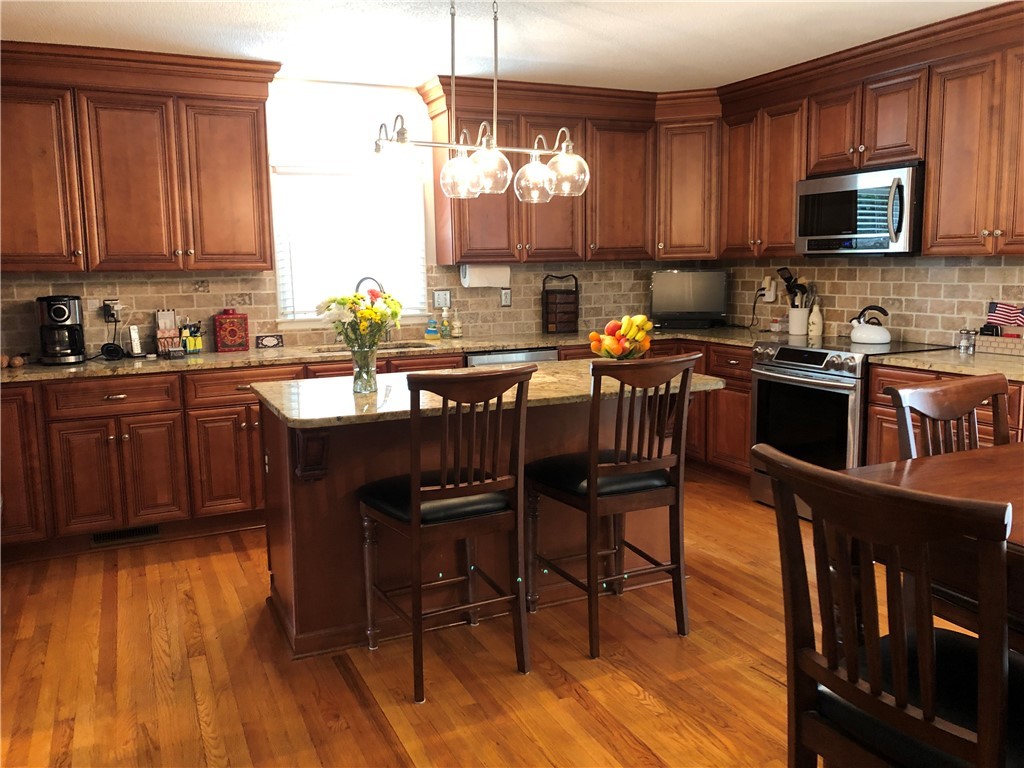 1023 Lady's Lane Anderson, SC 29621 - Photo 7 of 28 Gallery Image 7