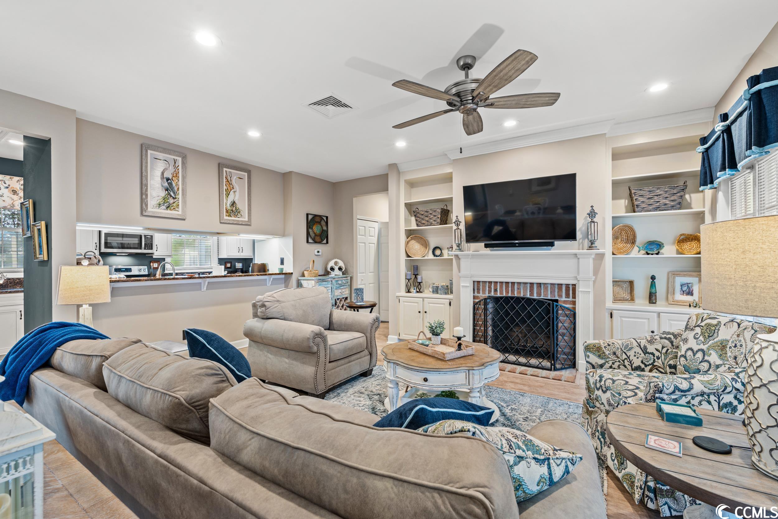 4404 Hitching Post Lane Murrells Inlet, SC 29576 - Photo 4 of 40 Gallery Image 4