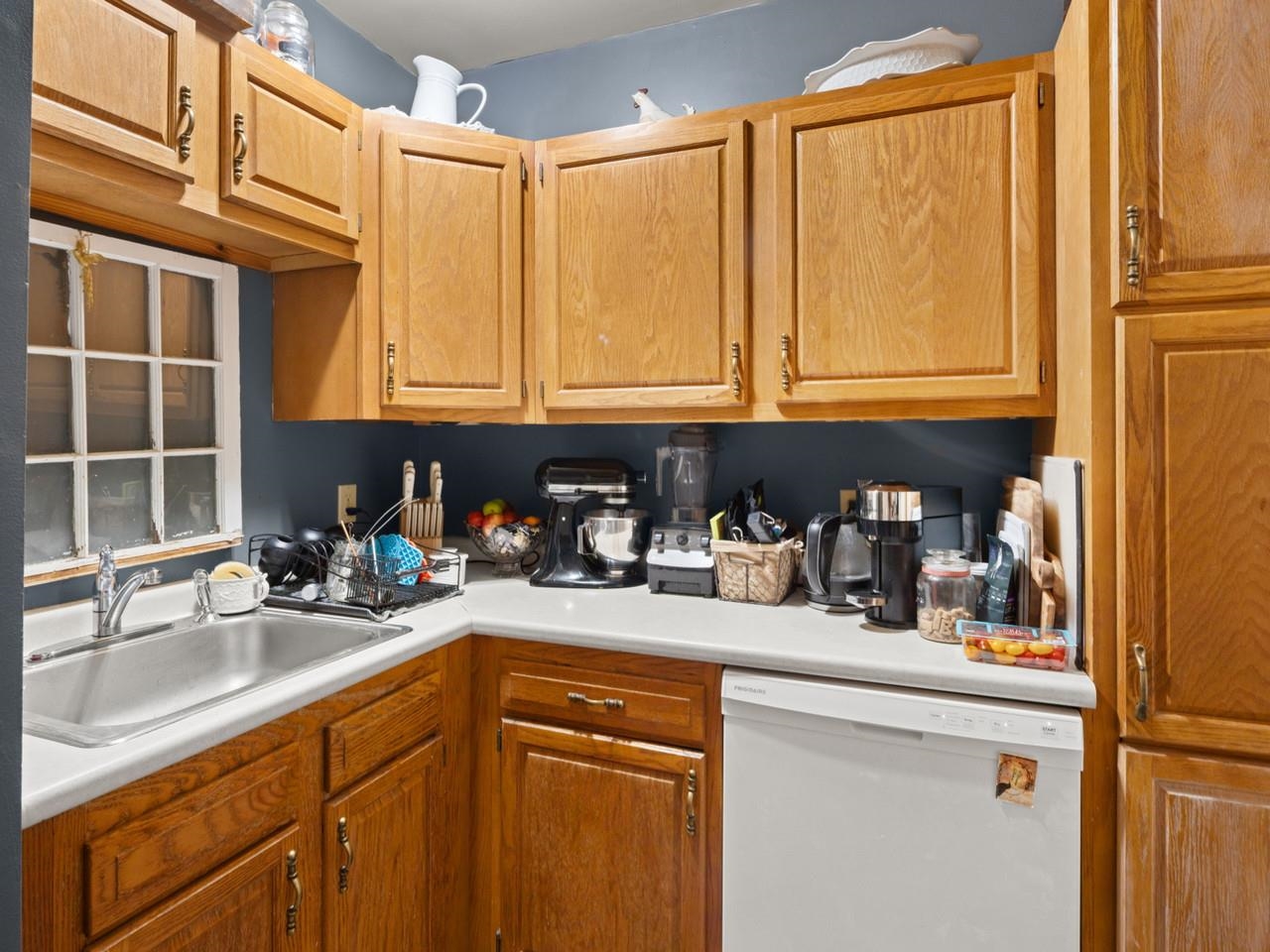 77 River Street Milton, VT 05468 - Photo 29 of 58