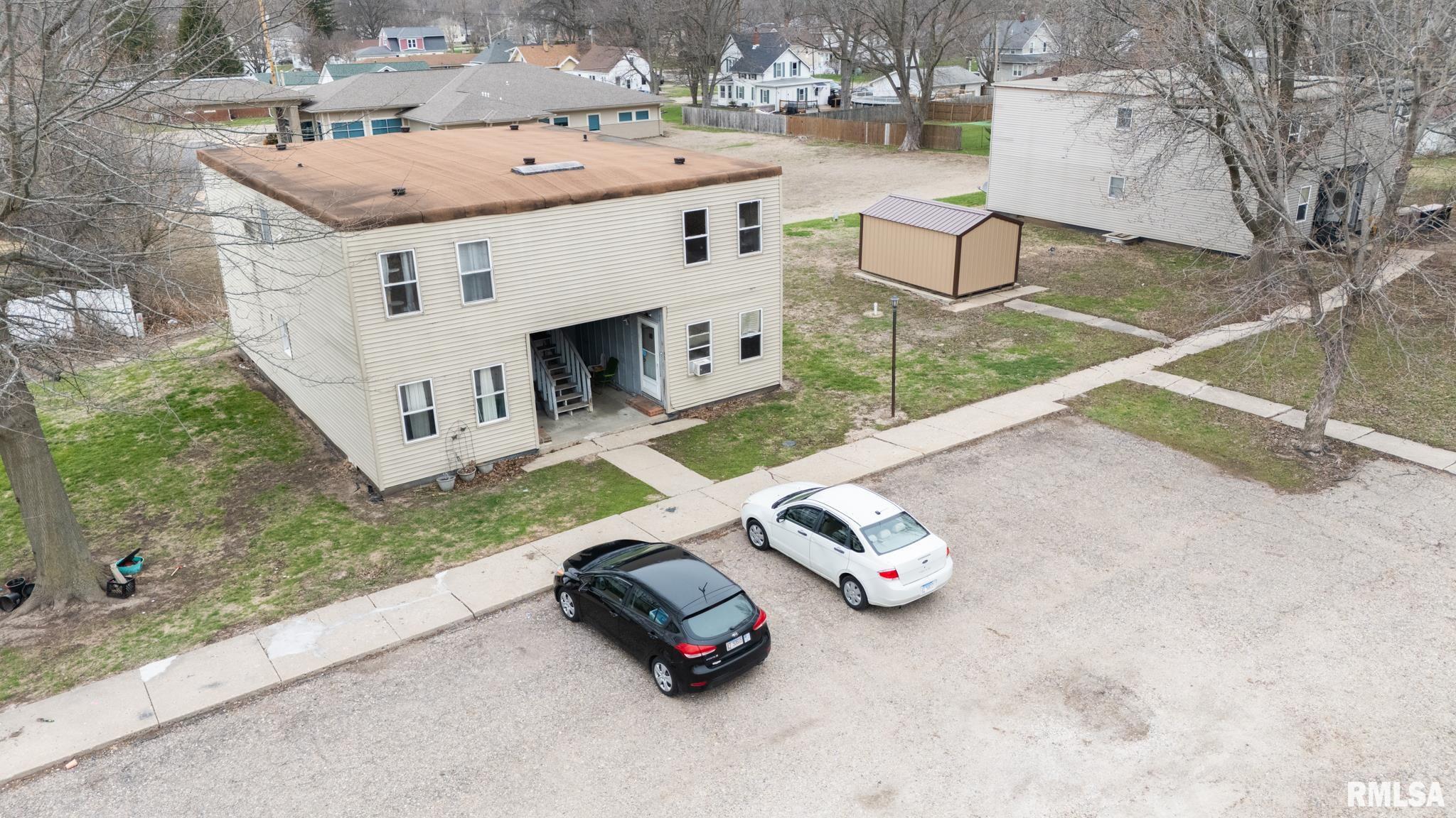 699 East Fort Street Farmington, IL 61531 - Photo 13 of 25