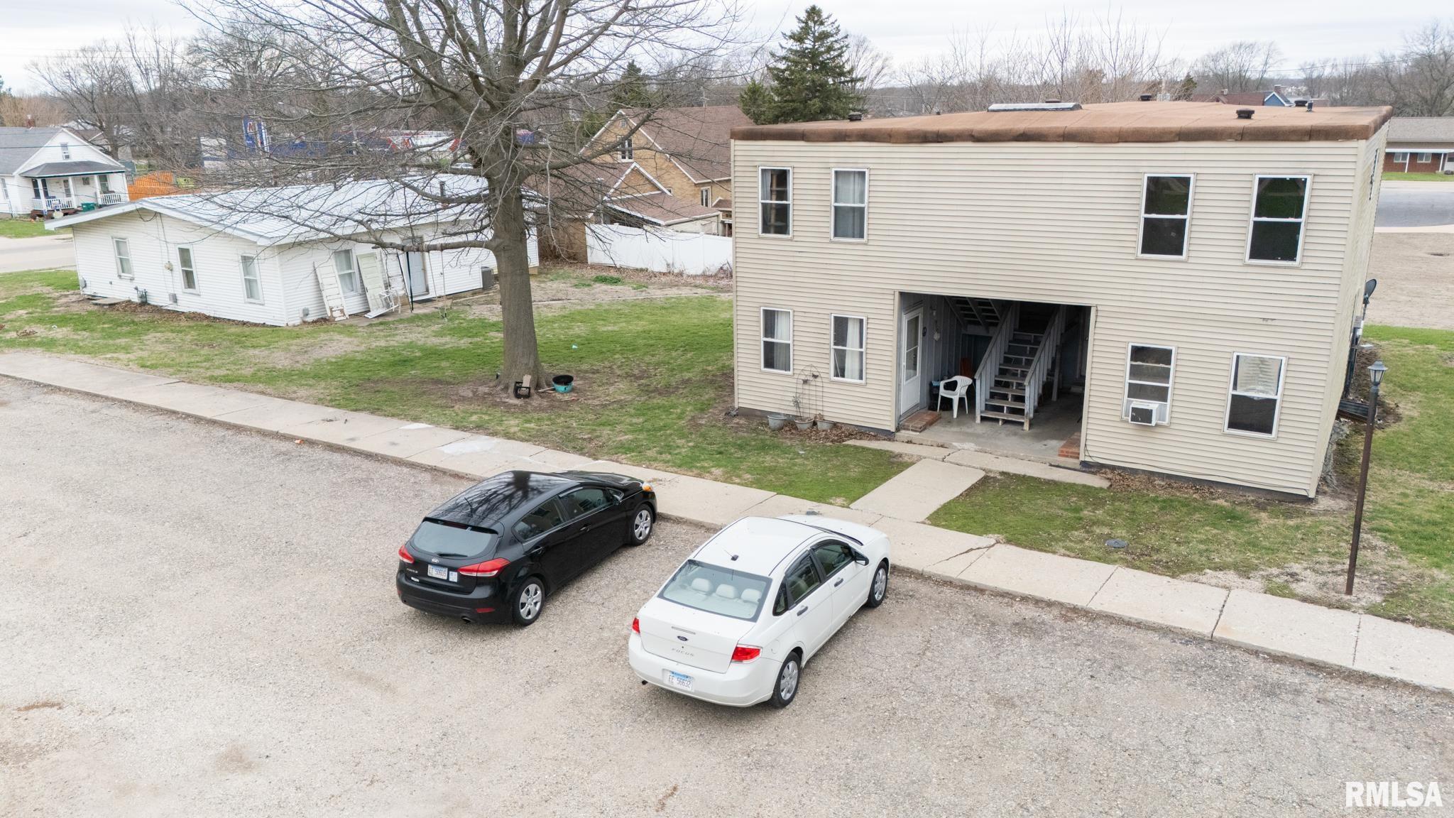 699 East Fort Street Farmington, IL 61531 - Photo 15 of 25