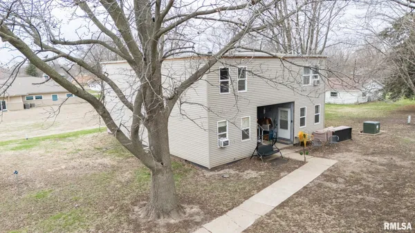 $399,000 | 699 East Fort Street, Farmington, IL 61531