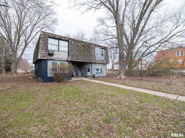 $399,000 | 699 East Fort Street, Farmington, IL 61531