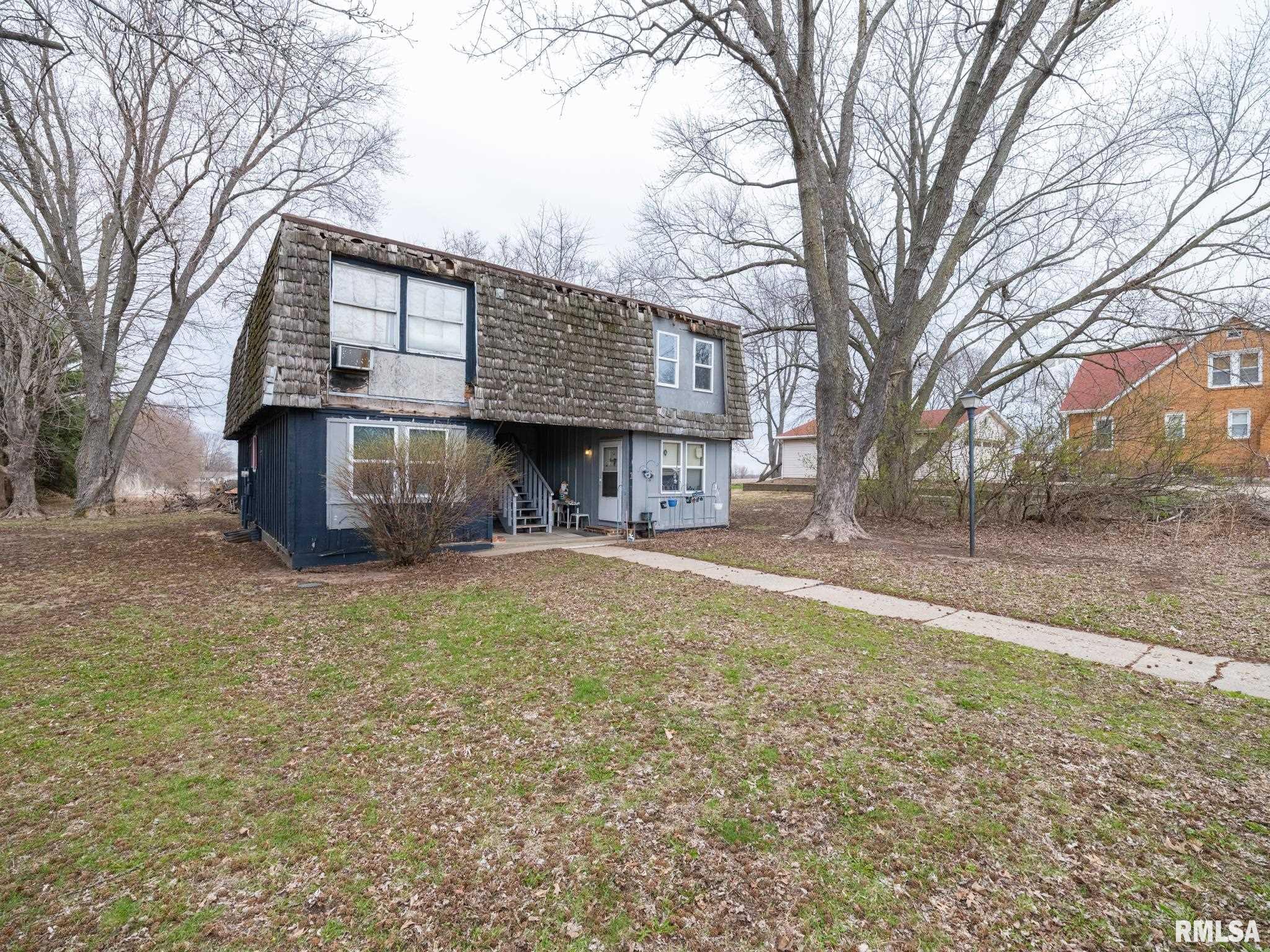 699 East Fort Street Farmington, IL 61531 - Photo 7 of 25