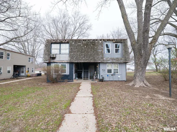 $399,000 | 699 East Fort Street, Farmington, IL 61531