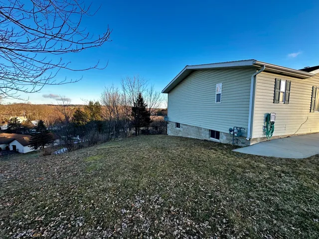 $284,999 | 327 Parkside Drive, Preston, MN 55965