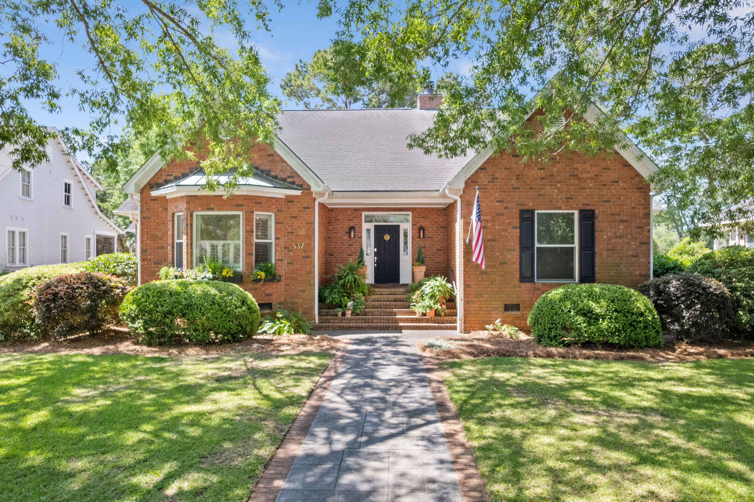 537 East Rice Planters Lane Mount Pleasant, SC 29464 - Photo 1 of 43 537ERicePlantersLn-CasaVerdeMediaLLC4