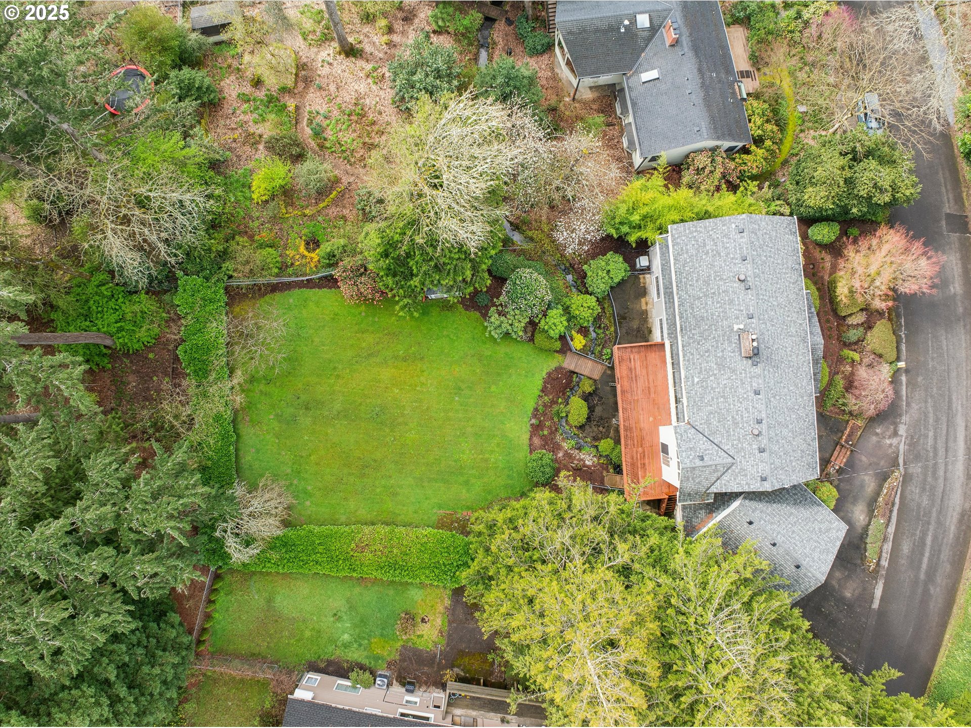 3090 Southwest Grace Lane Portland, OR 97225 - Photo 4 of 48 Gallery Image 4