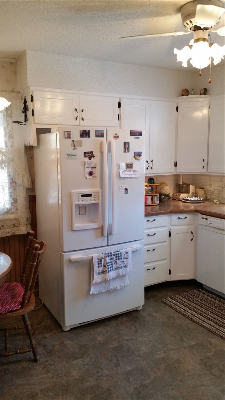 8806 Blohm Road Honor, MI 49640 - Photo 15 of 37 1796916-16.JPG