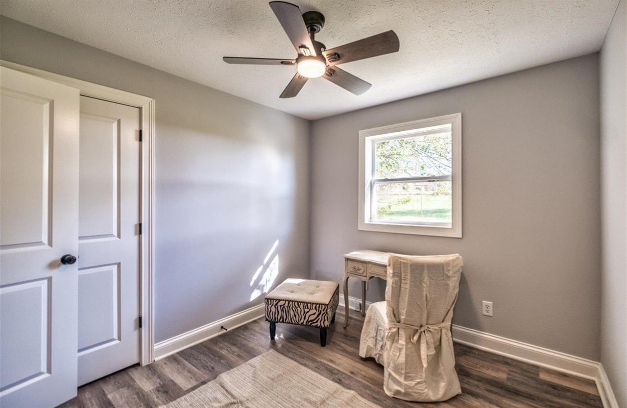 1040 Witt Road Bowling Green, KY 42101 - Photo 13 of 37 Gallery Image 13