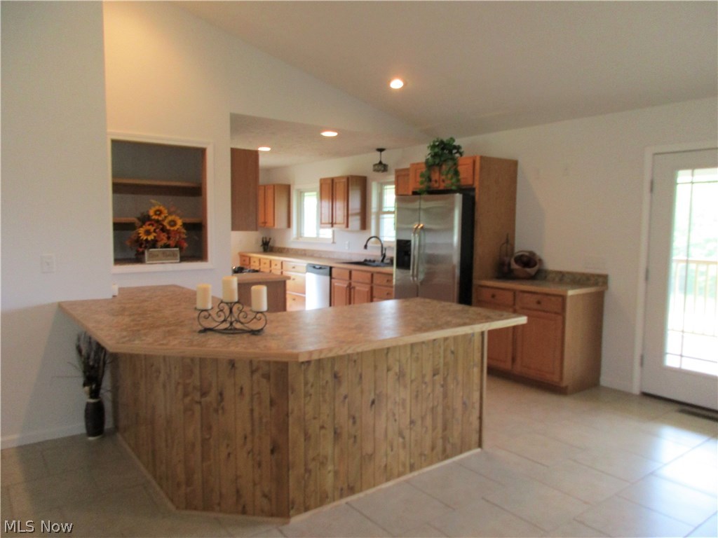 151 Reese Road Fleming, OH 45729 - Photo 8 of 35 Breakfast Bar