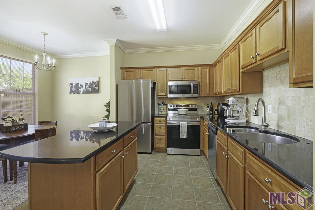 2128 Cypress Hall Alley Baton Rouge, LA 70820 - Photo 7 of 25