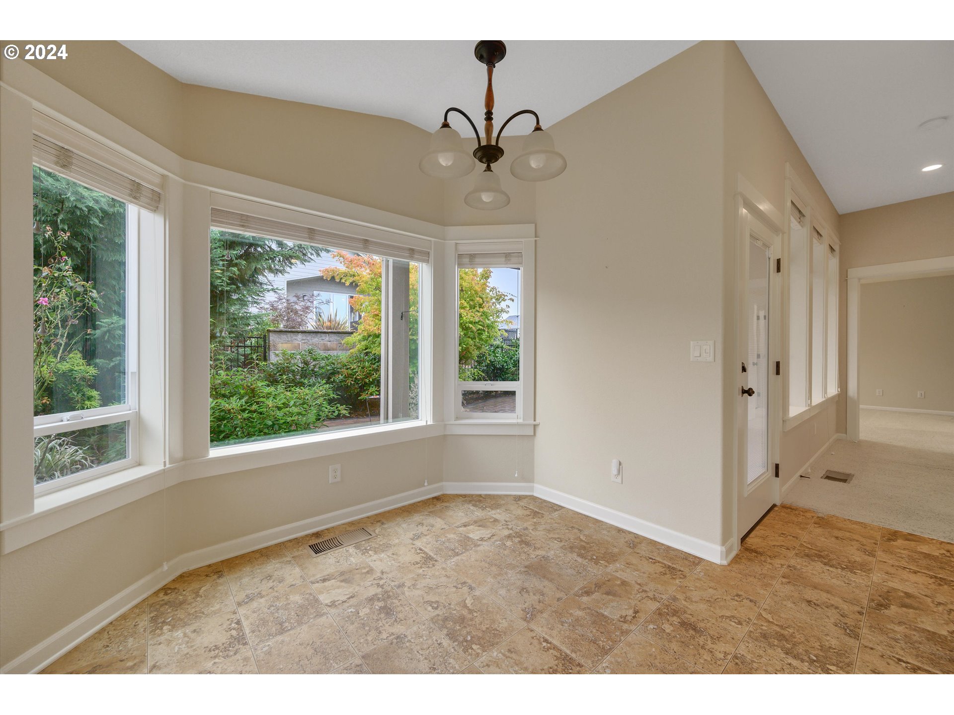 2078 Southeast Rhododendron Avenue Dallas, OR 97338 - Photo 15 of 34 Gallery Image 15
