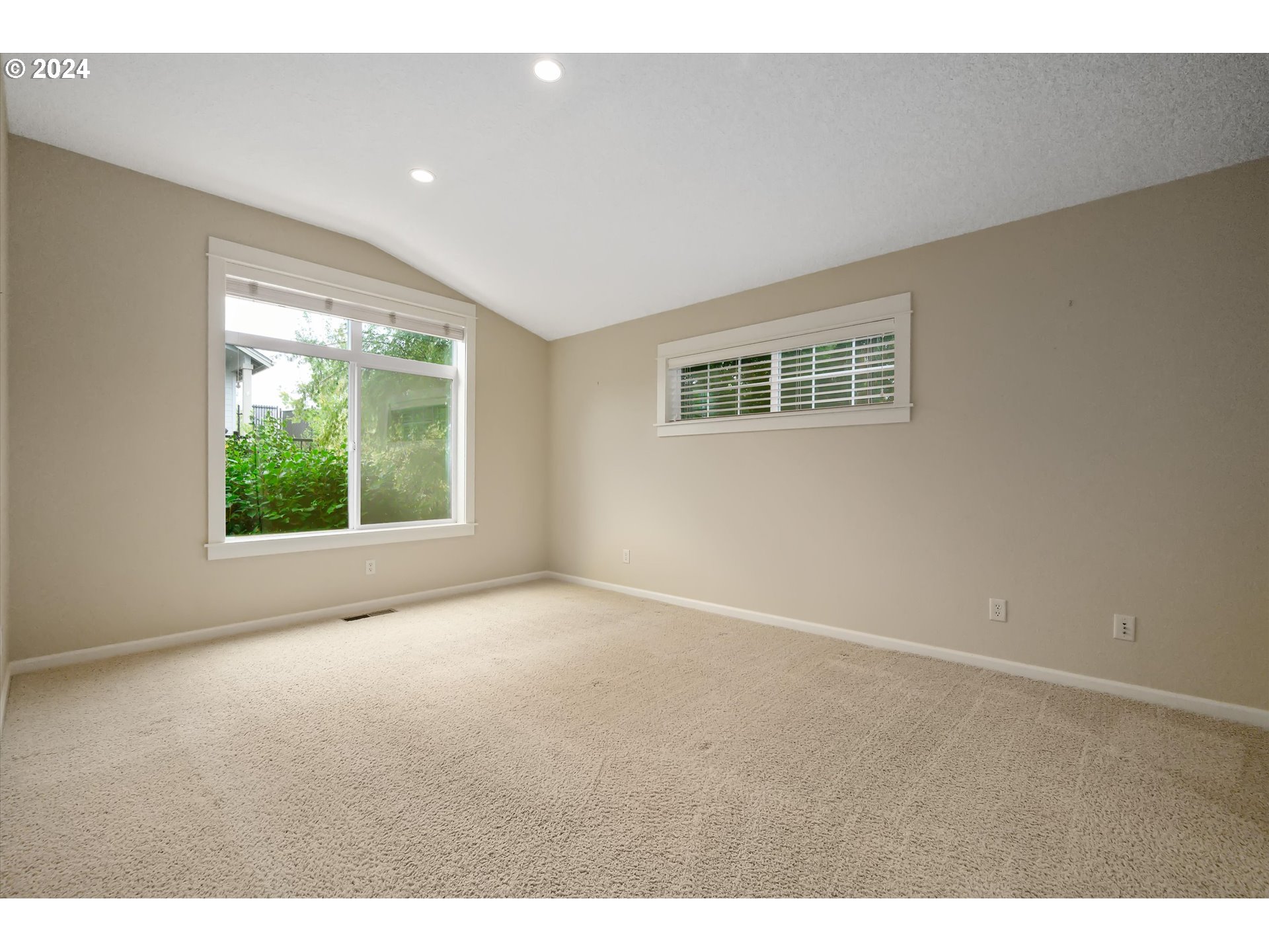 2078 Southeast Rhododendron Avenue Dallas, OR 97338 - Photo 17 of 34 Gallery Image 17