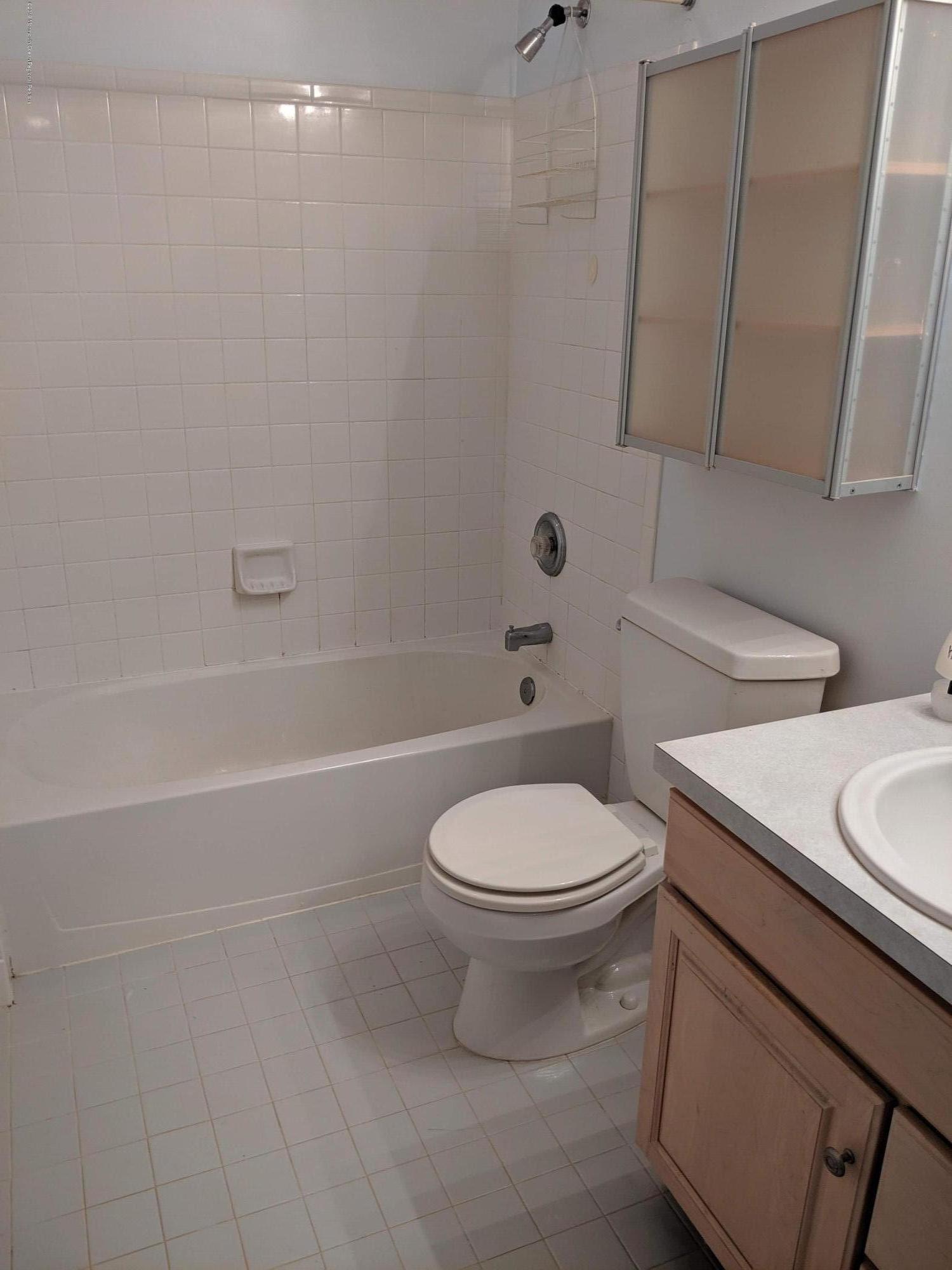 15 Raleigh Pass Colts Neck, NJ 07722 - Photo 17 of 30 IMG_20190619_112657