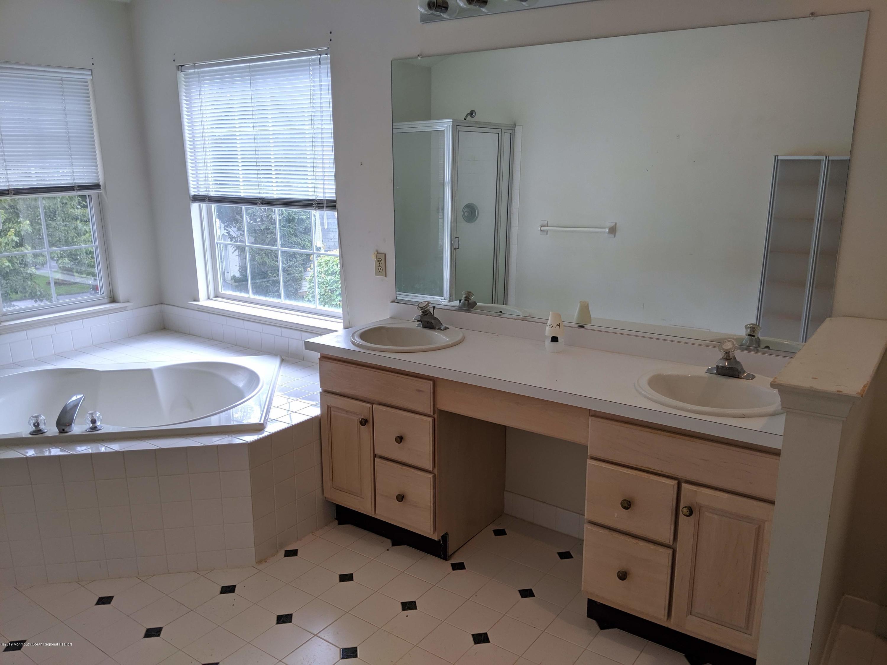 15 Raleigh Pass Colts Neck, NJ 07722 - Photo 22 of 30 IMG_20190619_113045
