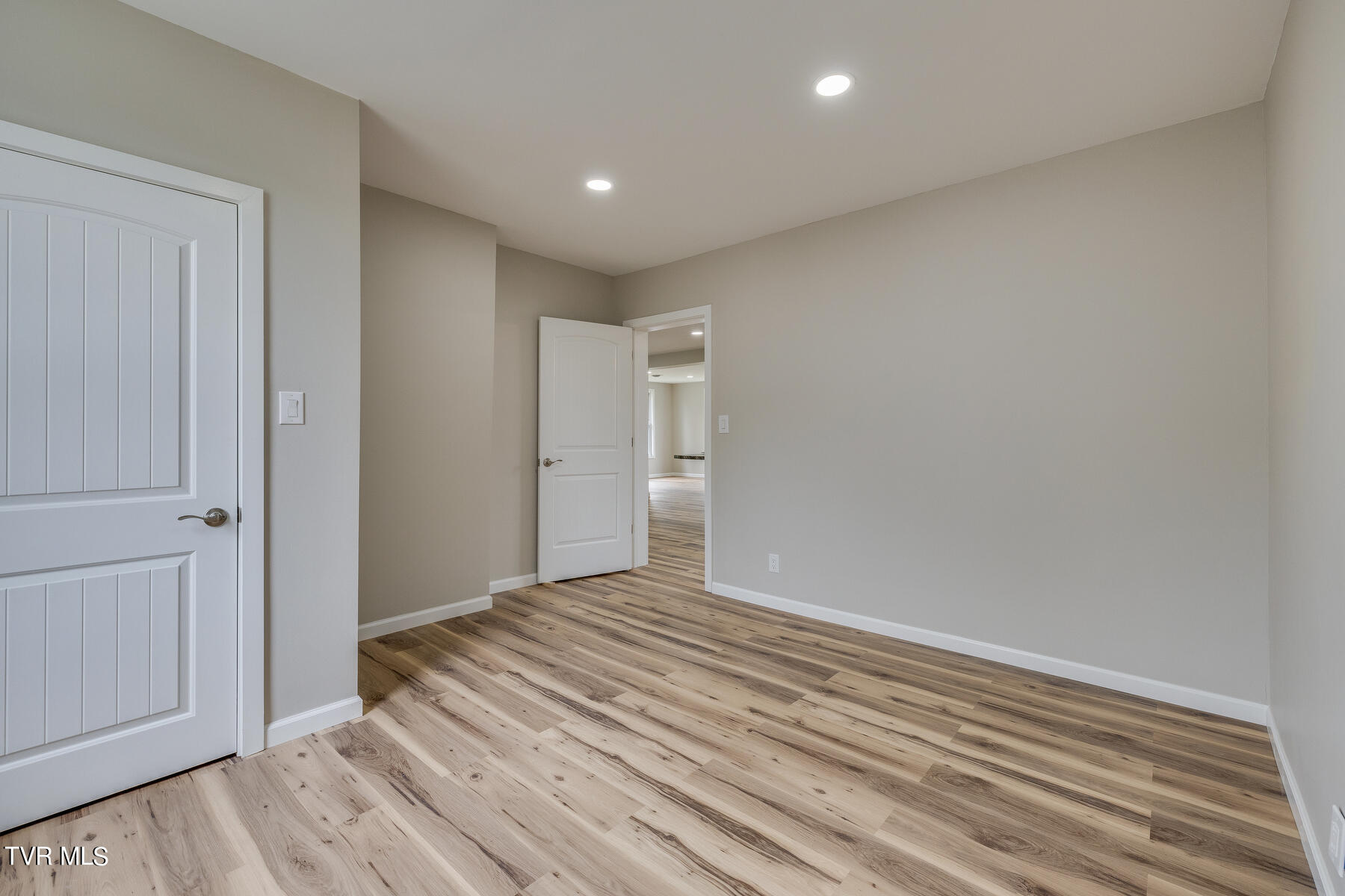 409 Grace Street Glade Spring, VA 24340 - Photo 13 of 23 018