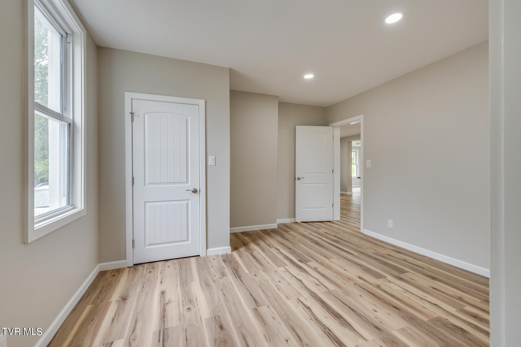 409 Grace Street Glade Spring, VA 24340 - Photo 14 of 23 019