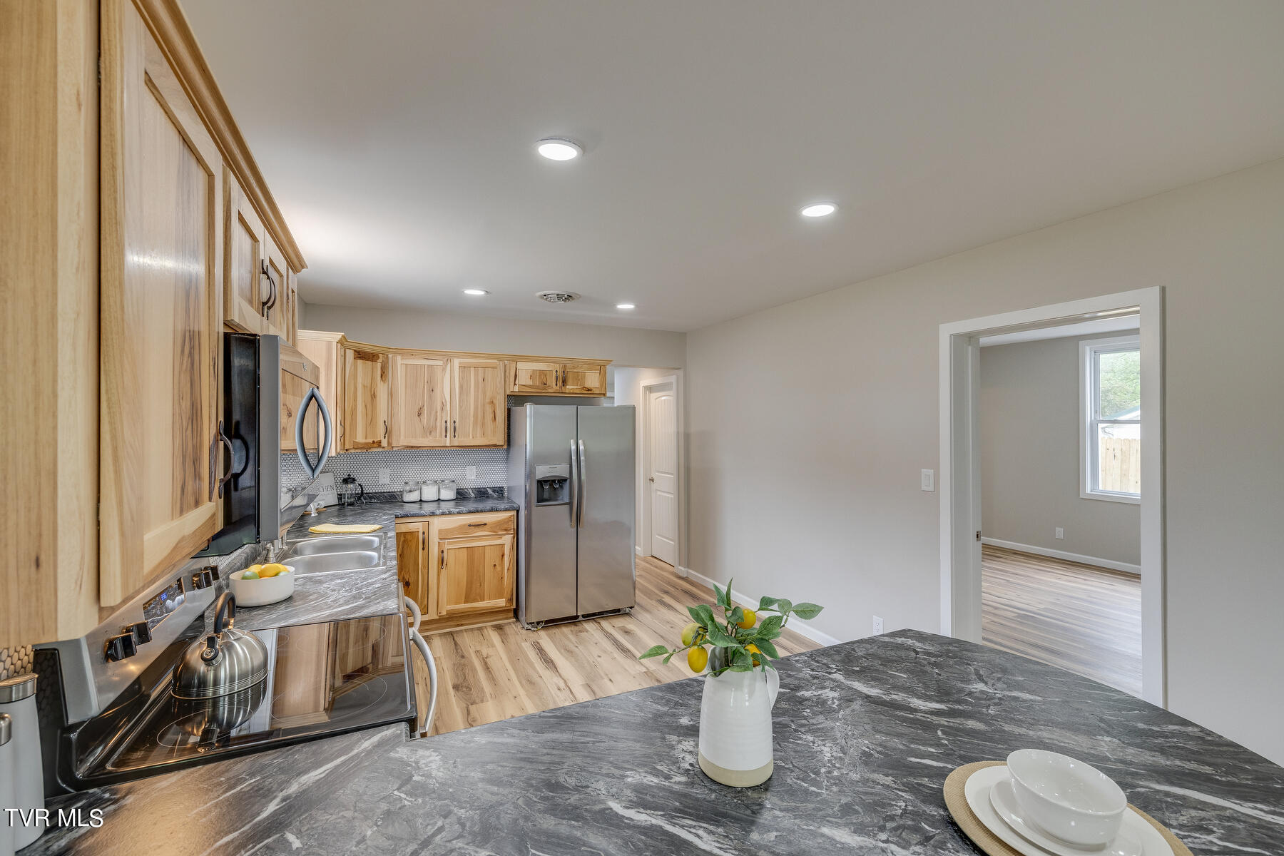 409 Grace Street Glade Spring, VA 24340 - Photo 8 of 23 012