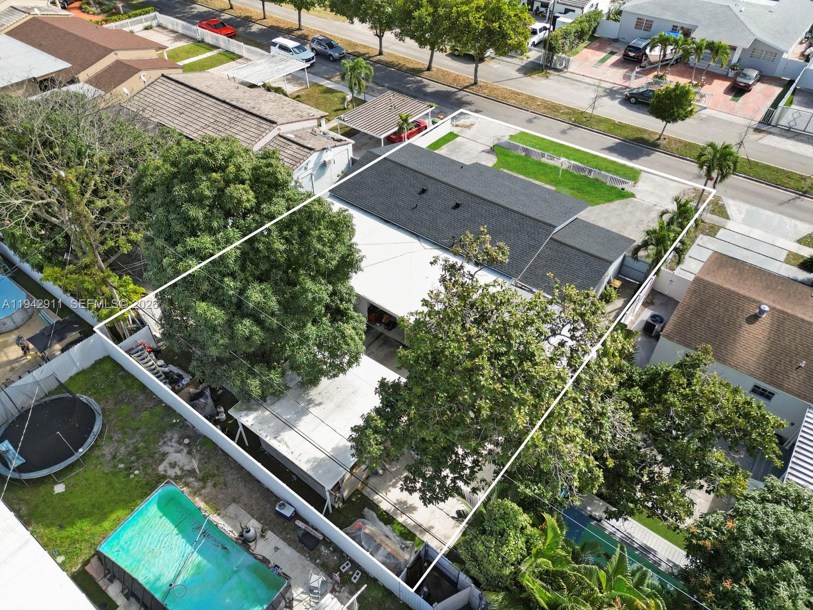 355 West 62nd Street Hialeah, FL 33012 - Photo 5 of 44 Photo 5