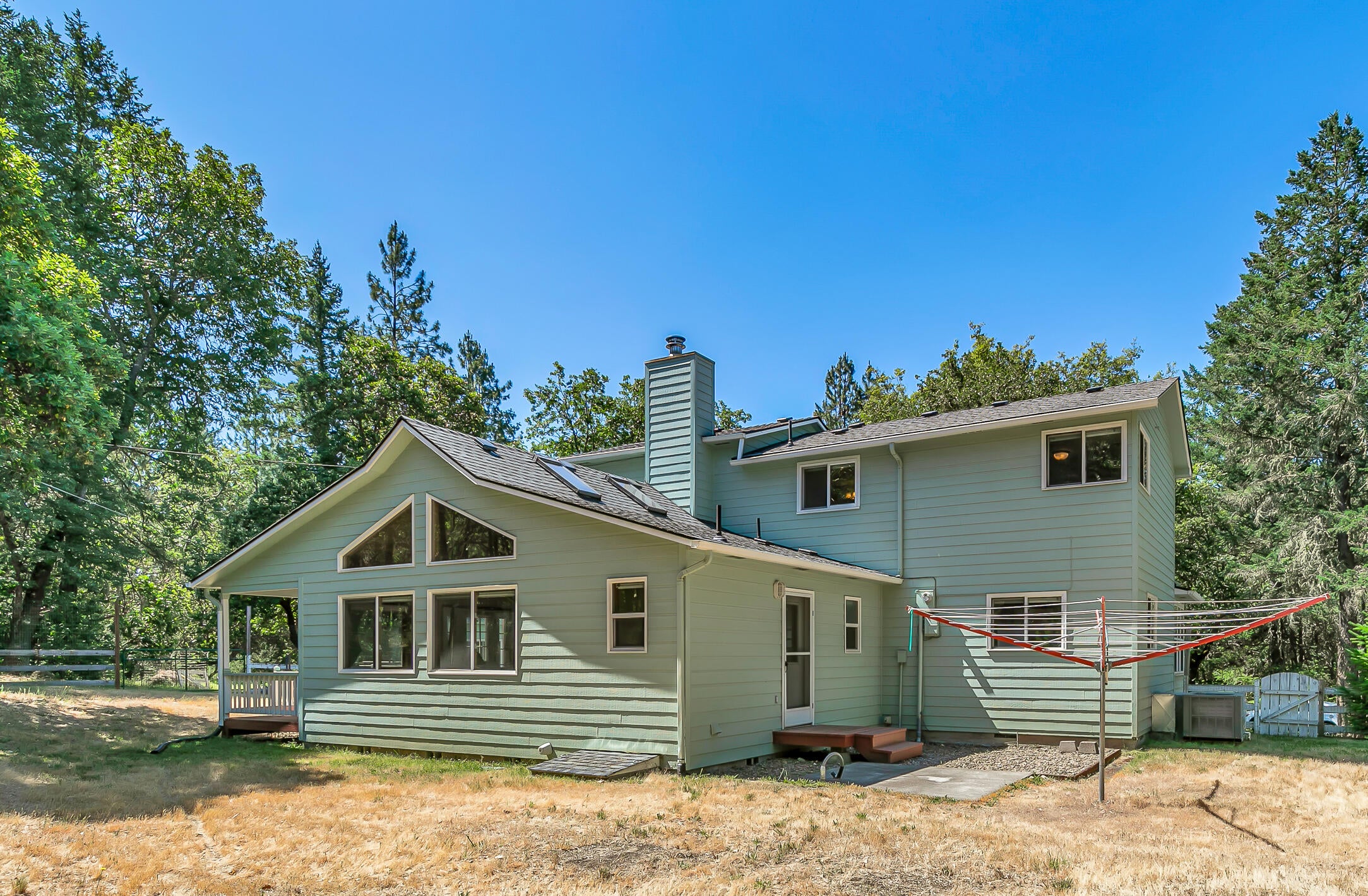 245 China Gulch Road Jacksonville, OR 97530 - Photo 56 of 65 9R9A3850