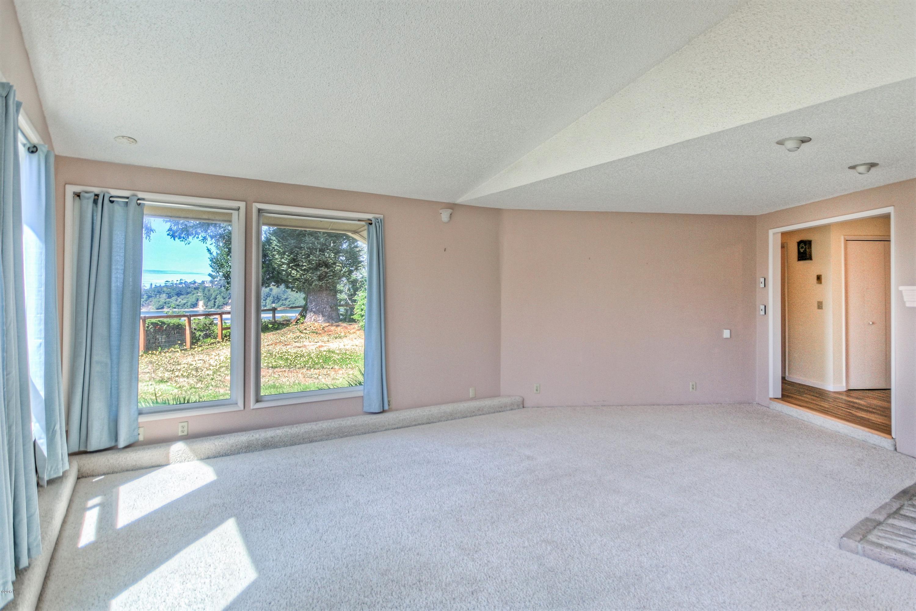160 Southeast Hospital Hill Road Waldport, OR 97394 - Photo 10 of 30 OCI-5a