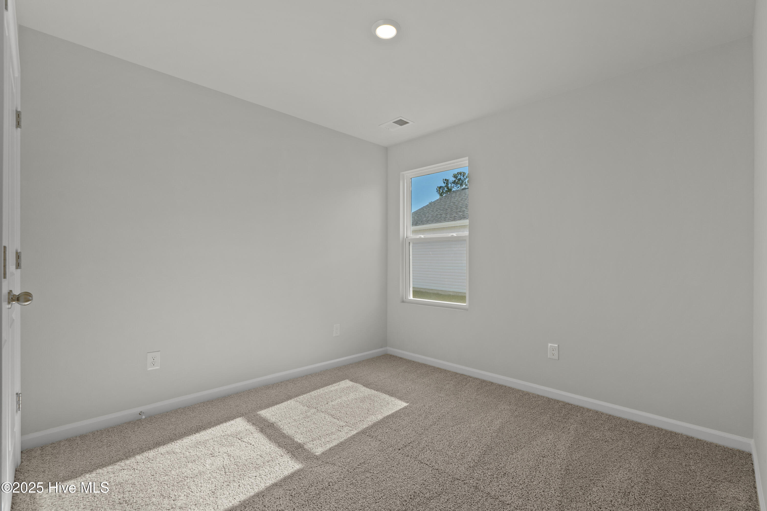 272 Mandolin Court Southwest Sunset Beach, NC 28468 - Photo 30 of 34 Vantage_272 Mandolin Ct_Lot 60 - 29