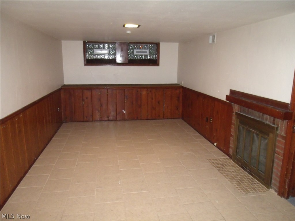 1144 Pennfield Road Cleveland, OH 44121 - Photo 30 of 35