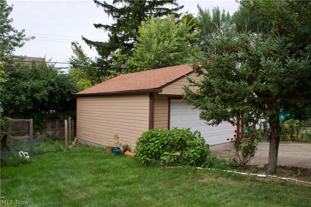 1036 Greyton Road Cleveland Heights, OH 44112 - Photo 6 of 25