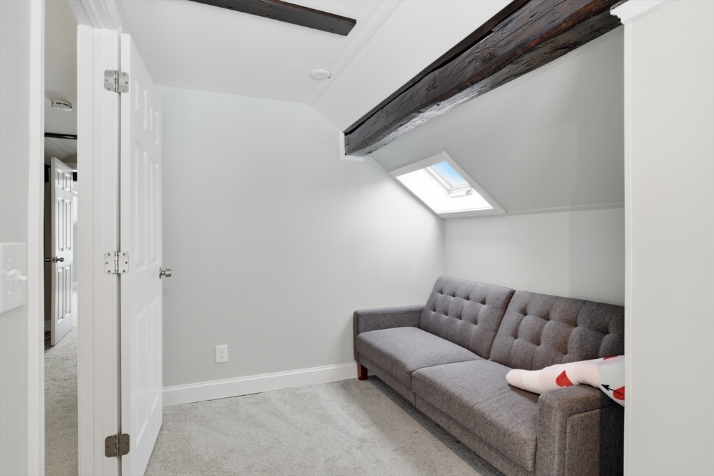 46 Smith Street Palmer, MA 01069 - Photo 19 of 25