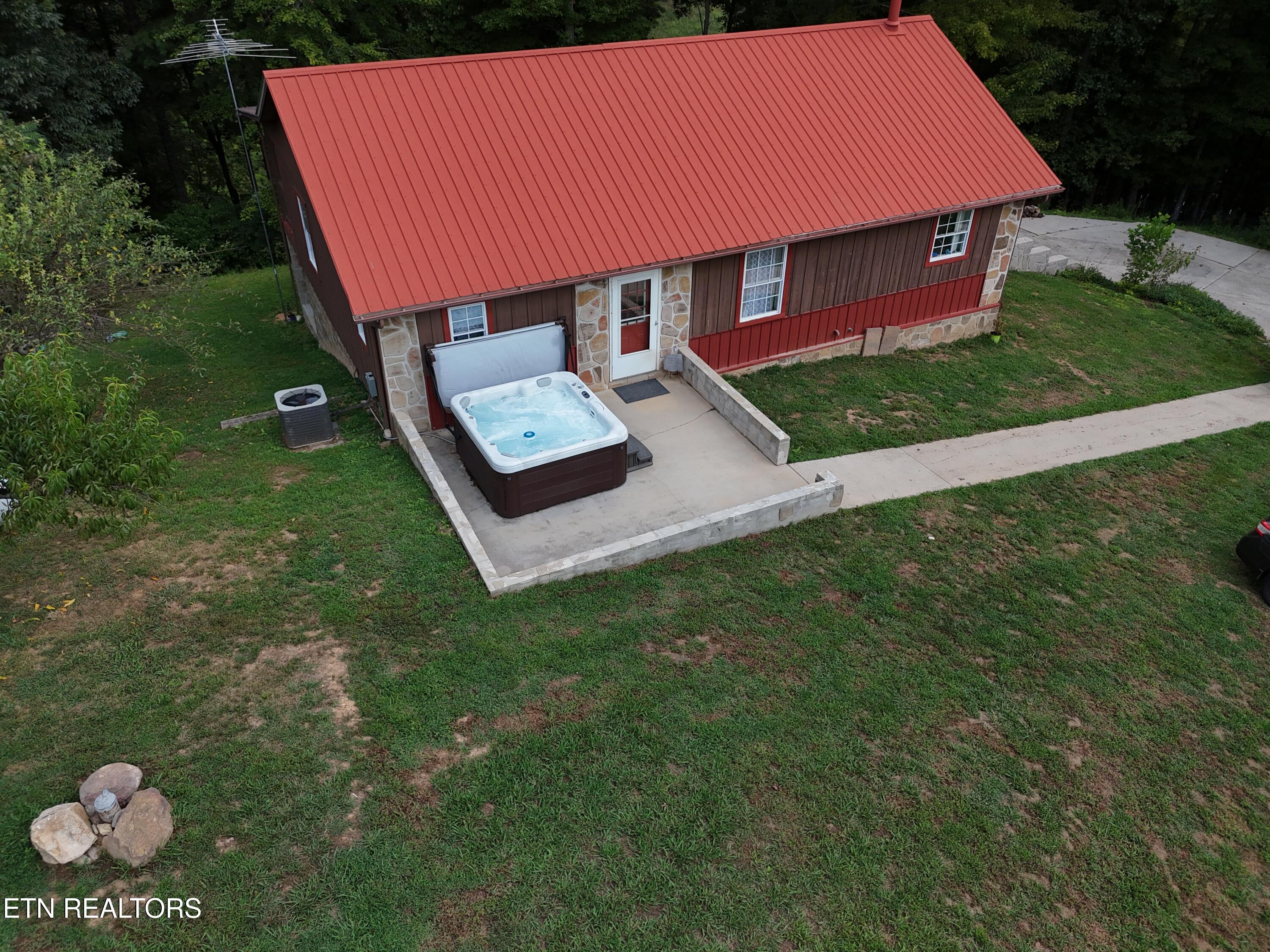 805 Punkton Road Del Rio, TN 37727 - Photo 3 of 53 DJI_20250821020642_0214_D