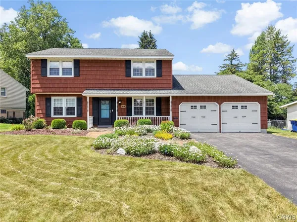 $349,900 | 419 Blueberry Lane, Geddes, NY 13219