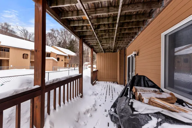 $299,000 | 6 Notchview Lane, Unit 2, Lincoln, NH 03251