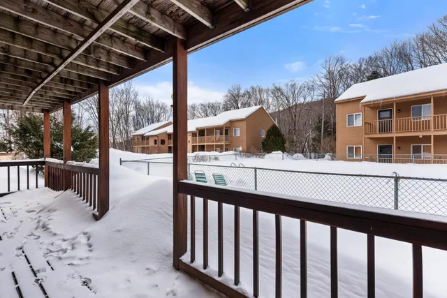 $299,000 | 6 Notchview Lane, Unit 2, Lincoln, NH 03251