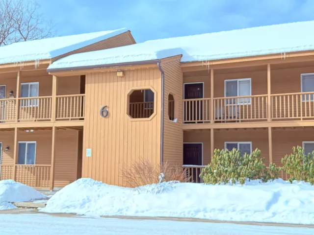 $299,000 | 6 Notchview Lane, Unit 2, Lincoln, NH 03251
