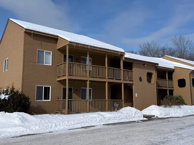 $299,000 | 6 Notchview Lane, Unit 2, Lincoln, NH 03251