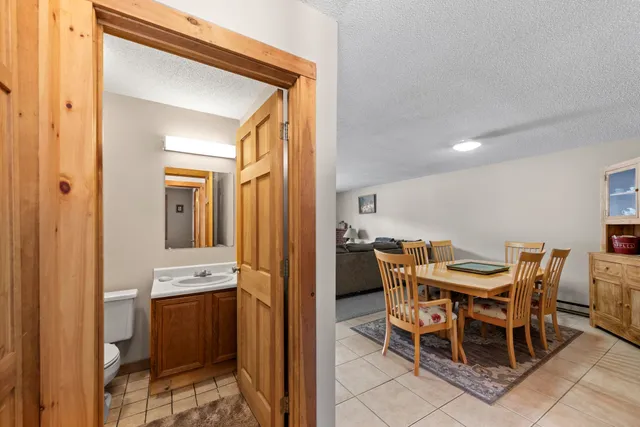 $299,000 | 6 Notchview Lane, Unit 2, Lincoln, NH 03251