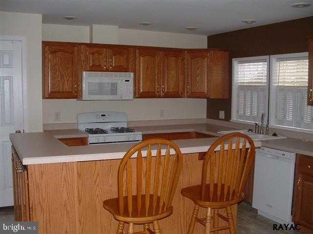 379 Butter Road York, PA 17404 - Photo 7 of 17