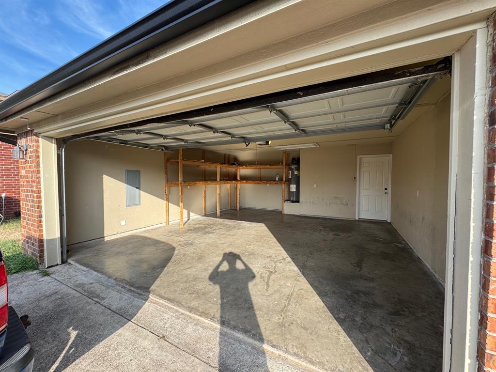 6611 Rockdale Road Fort Worth, TX 76134 - Photo 24 of 32