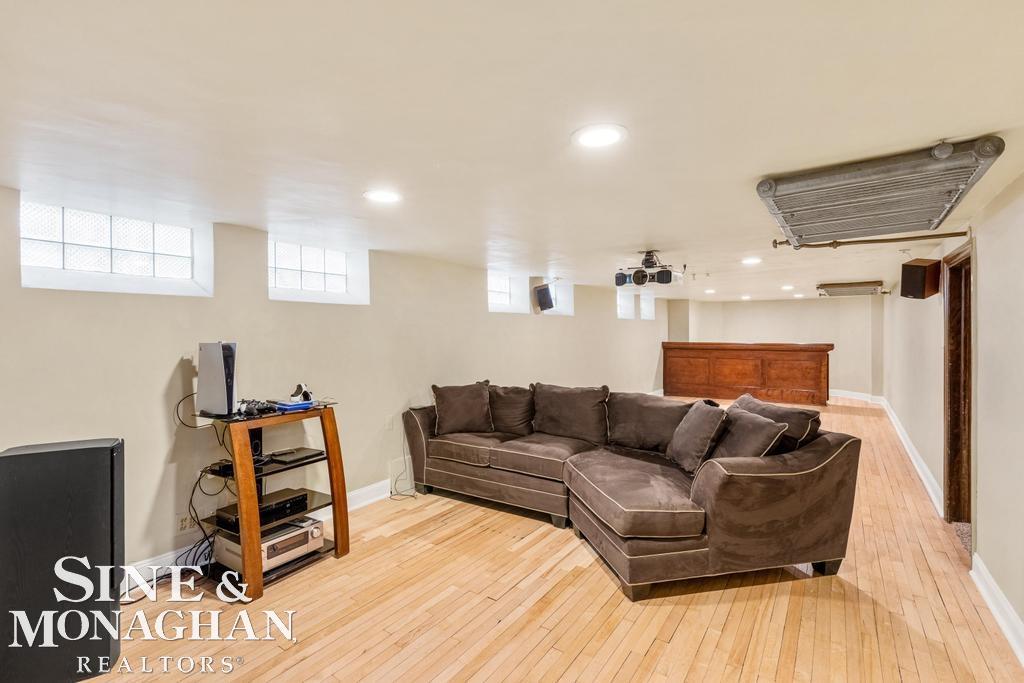 1027 Yorkshire Road Grosse Pointe Park, MI 48230 - Photo 48 of 64