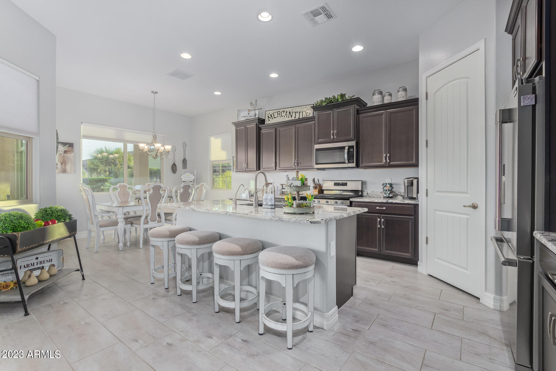 41817 West Cribbage Road Maricopa, AZ 85138 - Photo 11 of 63 Gorgeous Kitchen