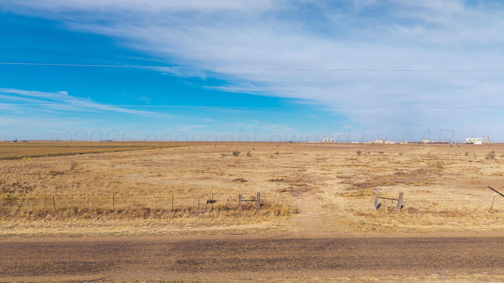 5859 Webb Road Amarillo, TX 79108 - Photo 2 of 8 a view of an ocean
