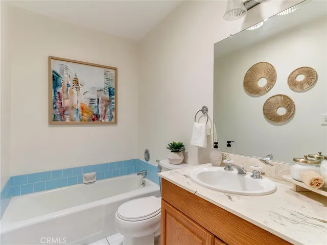 $375,000 | 1187 East 3rd Street, Long Beach, CA 90802